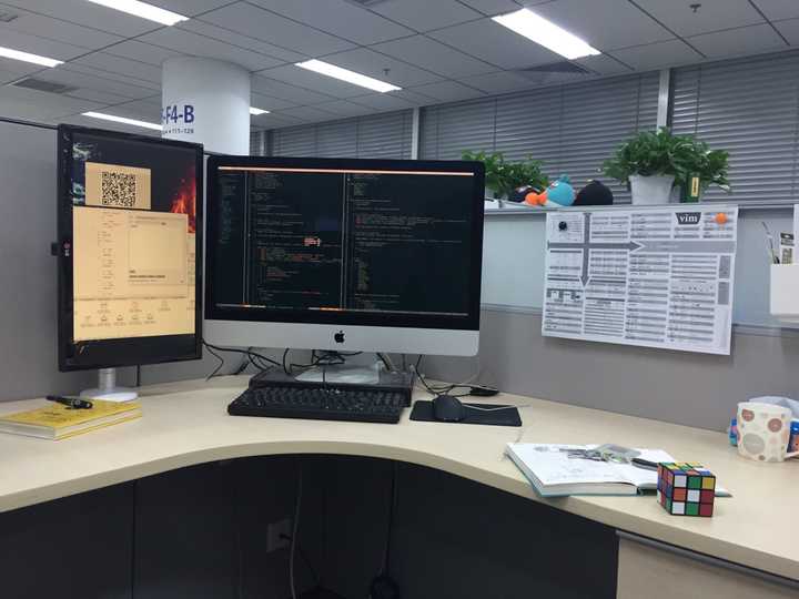 作为程序员的你,工作台是怎样的?