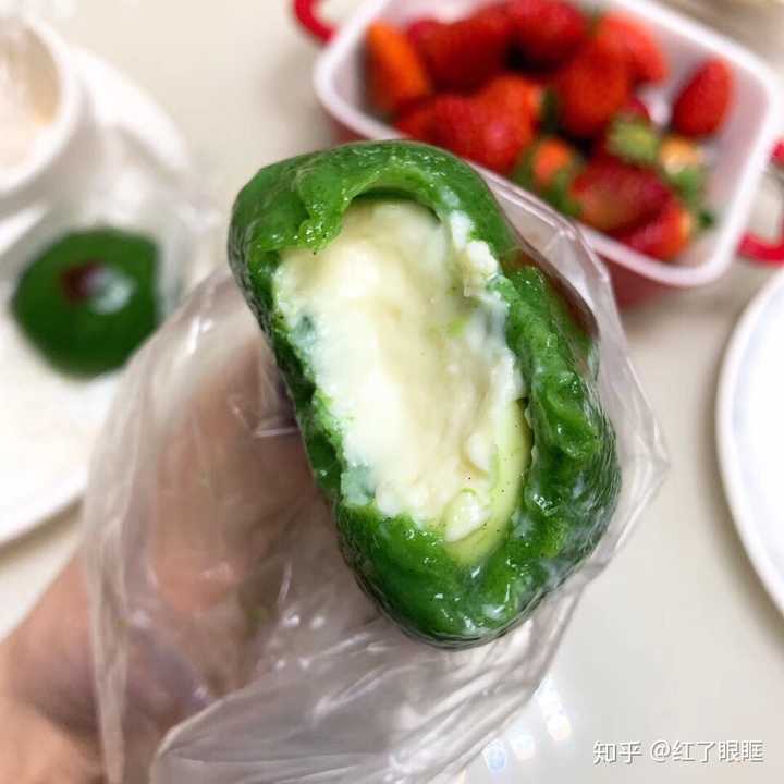 千层蛋糕,盒子蛋糕,雪媚娘,肉松贝贝,蛋黄酥,奶酪包,辣条,自煮火锅