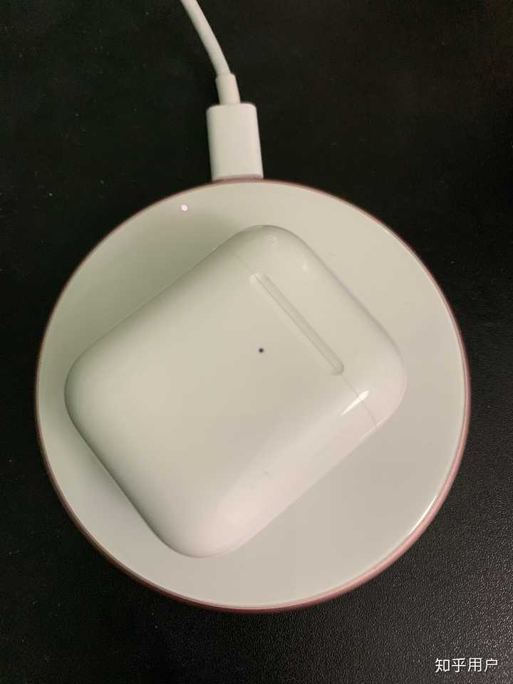 无线充电指示灯居然不会一直亮着