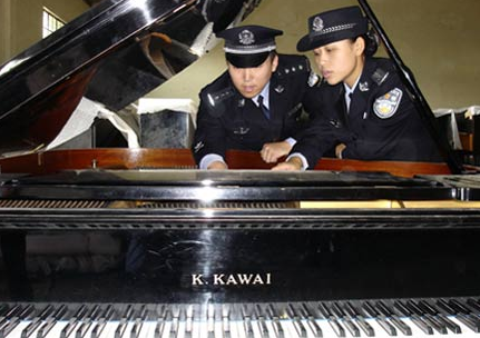 日本韩国美国北京二手钢琴进口报关公司上…