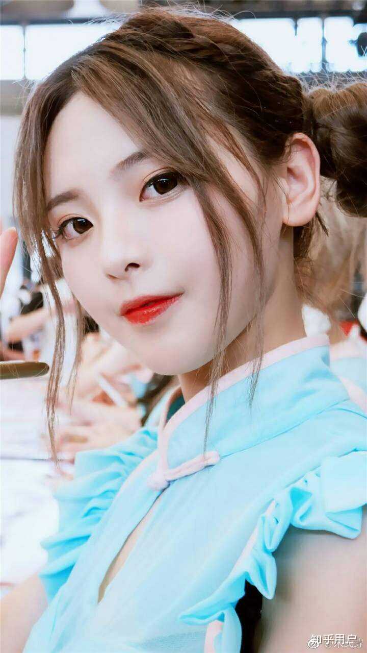 发几张超越妹妹的美图 这样乖的女孩子,我们想宠她