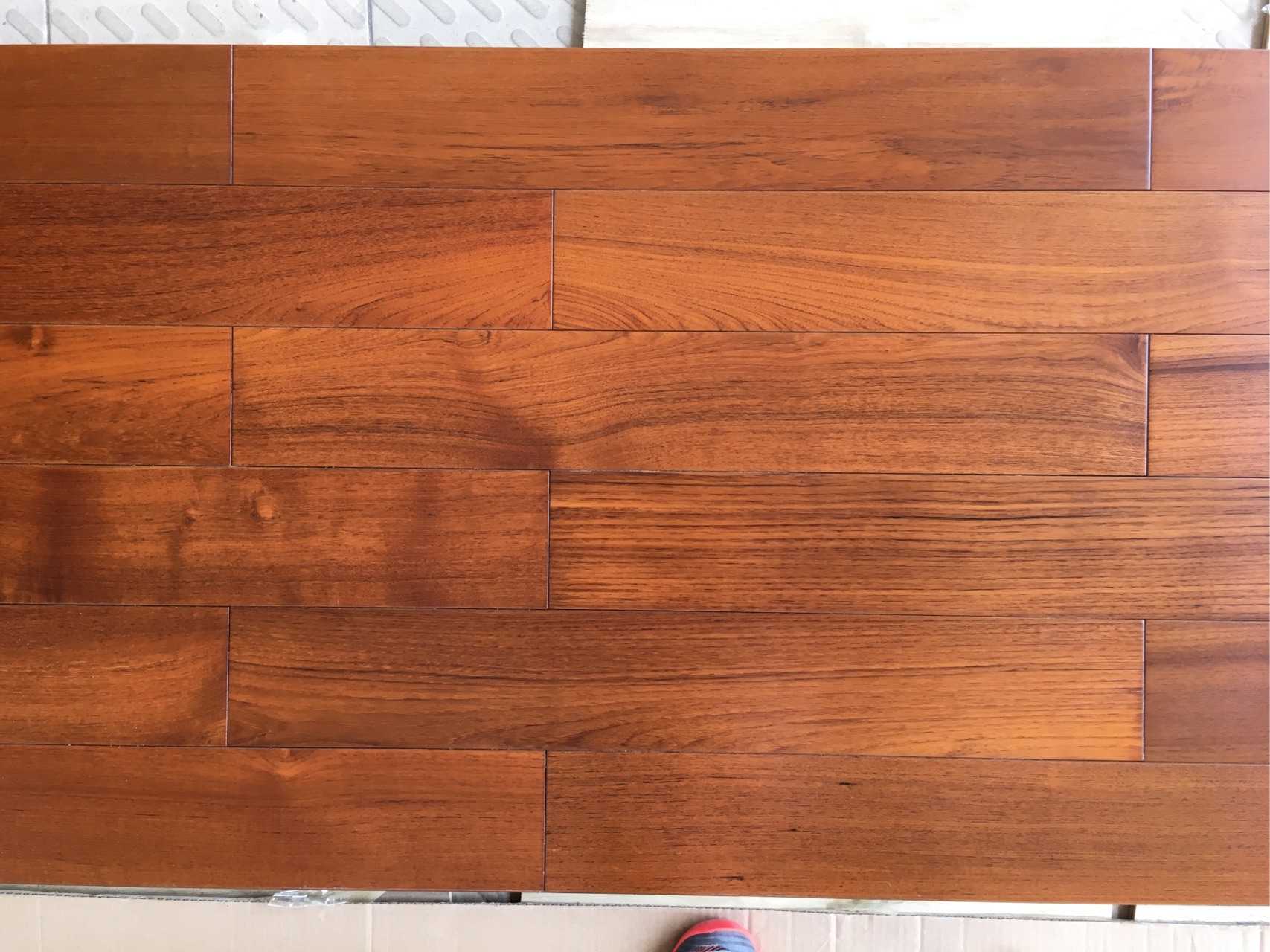 缅甸柚木实木地板,进口uv油漆,防刮耐磨,防虫防蛀