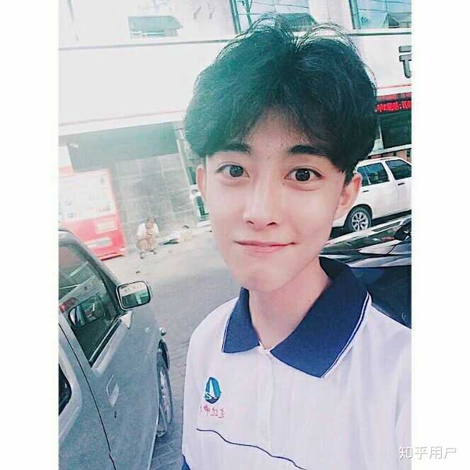 你见过最帅的高中男生长什么样?