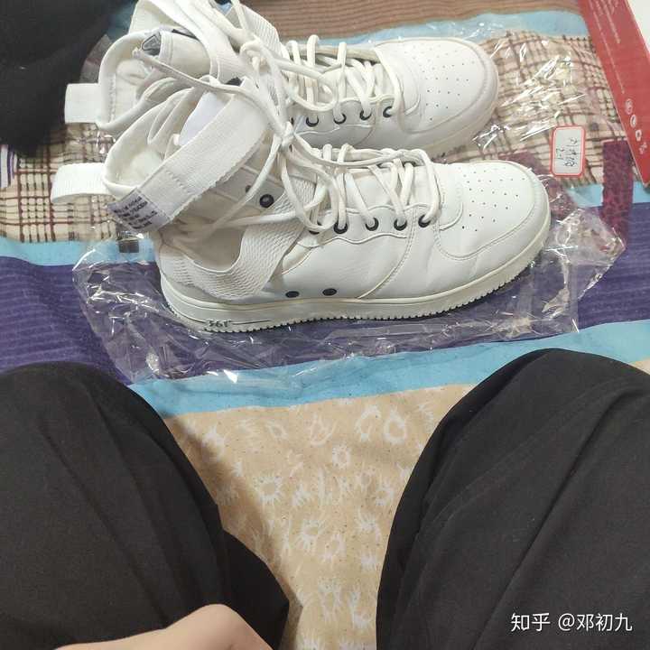 不小心买到了假鞋怎么办啊呜呜呜,我很喜欢的一款,不穿会被爸妈骂,穿