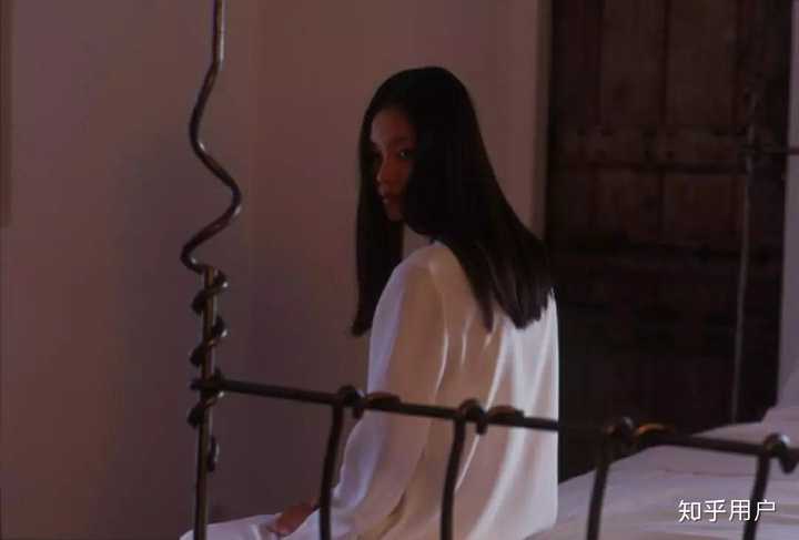 女主角松田英子不漂亮 但长得很有味道 日本名副其实的变态民族 这个