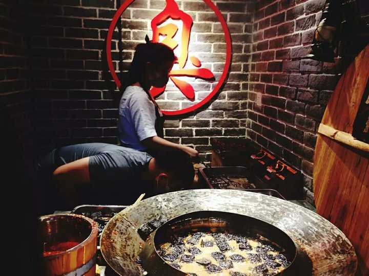 到了长沙才知道什么是正宗的臭豆腐!