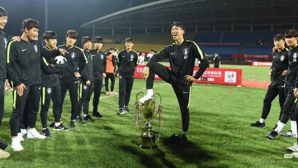 如何评价：5月15日呼和浩特国际青年足球锦标赛，U16国足4-2战胜韩国U16 3连胜夺冠？