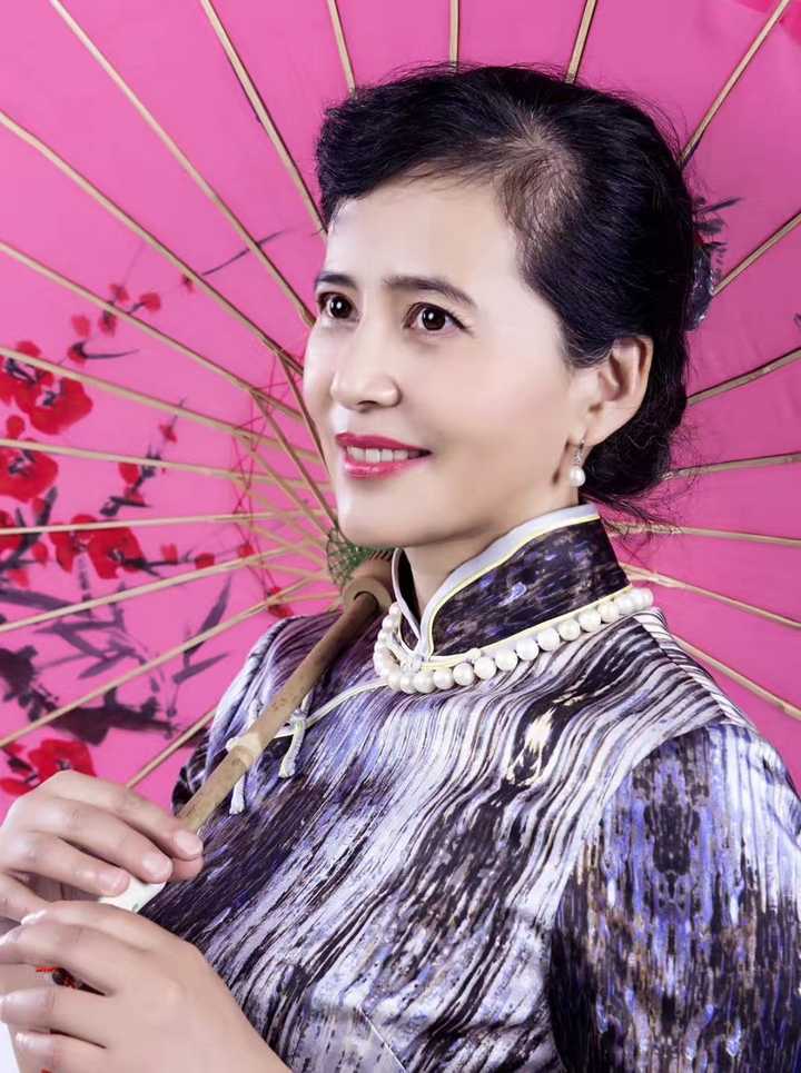 有一个漂亮的母亲是种怎样的体验?