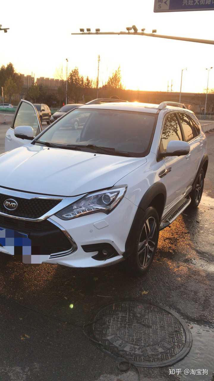 是买"这个车高级"的帕萨特,还是"秒天秒地四秒五"的比亚迪唐?