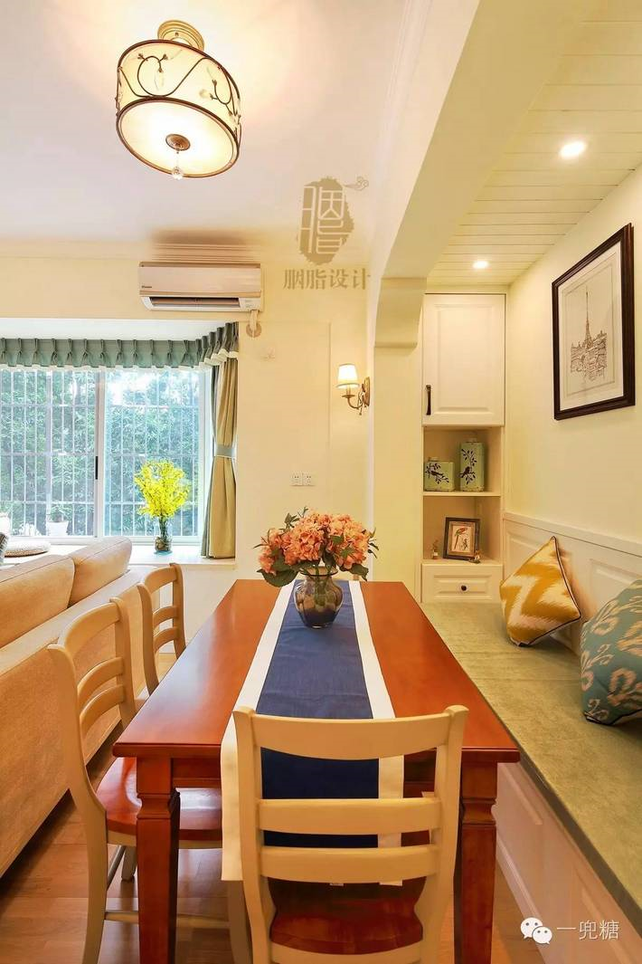 正方形的厅,长度就5米.还要涵盖客厅和餐厅,这怎么装会合理?