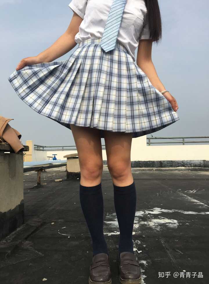 腿粗的女生可以穿jk制服嘛?