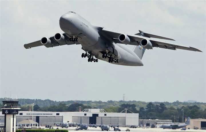 我给楼上的答案补个c5运输机的图