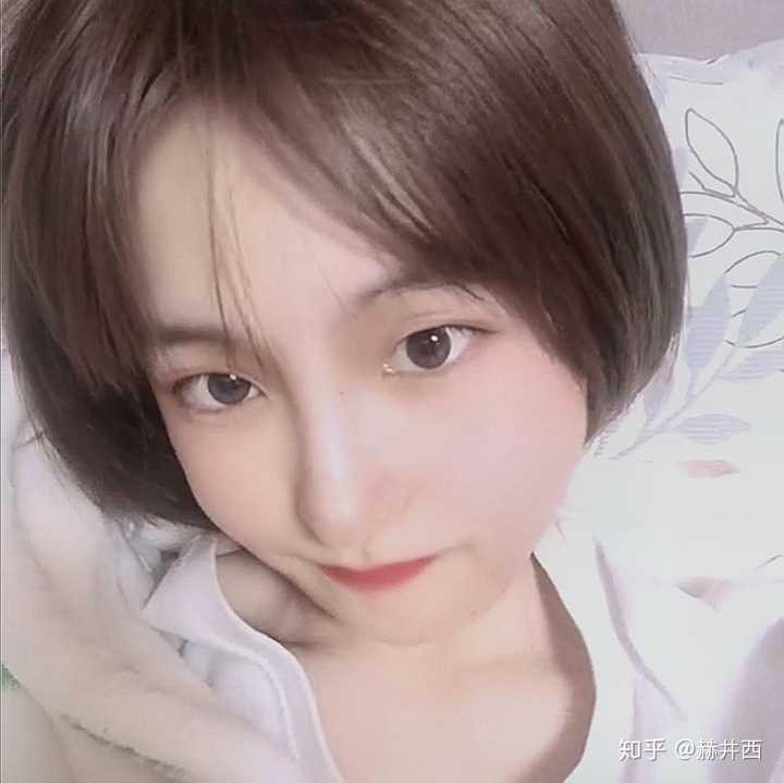 五官好看但是脸肉肉的女生怎么办?