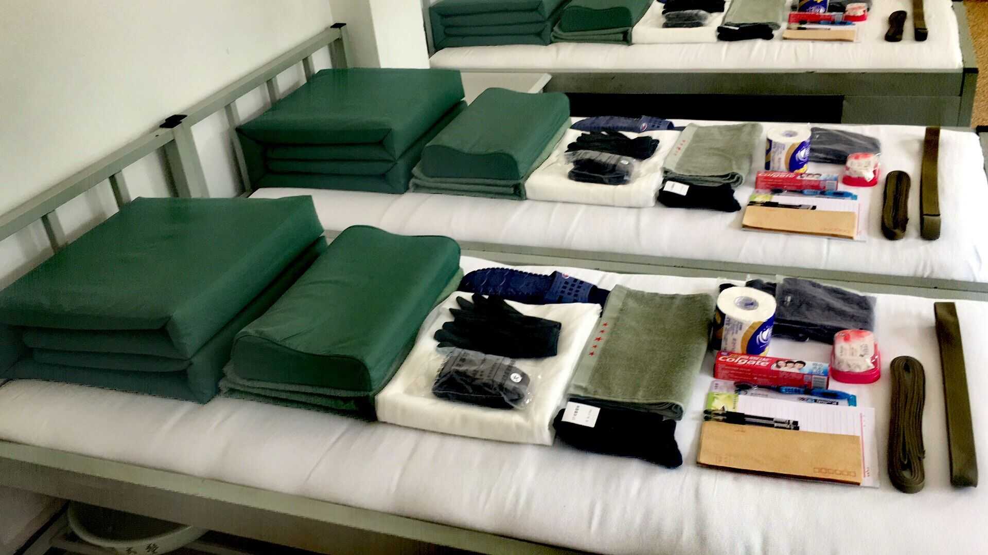 其实,部队很锻炼人,尽管少了许多自由时间,可是部队的居住环境之整洁