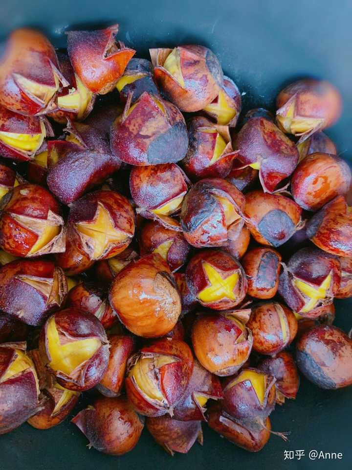 板栗    一样的颜色 快中秋了,突然好想吃糖炒栗子