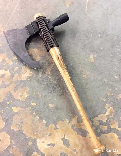 步枪加刺刀也许有点意义但是也仅仅是一个失衡短矛的感觉