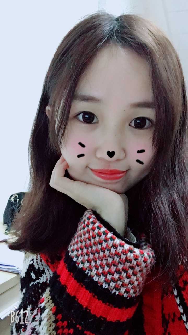 怎样理解"用b612拍照的女生,一定都很丑"?