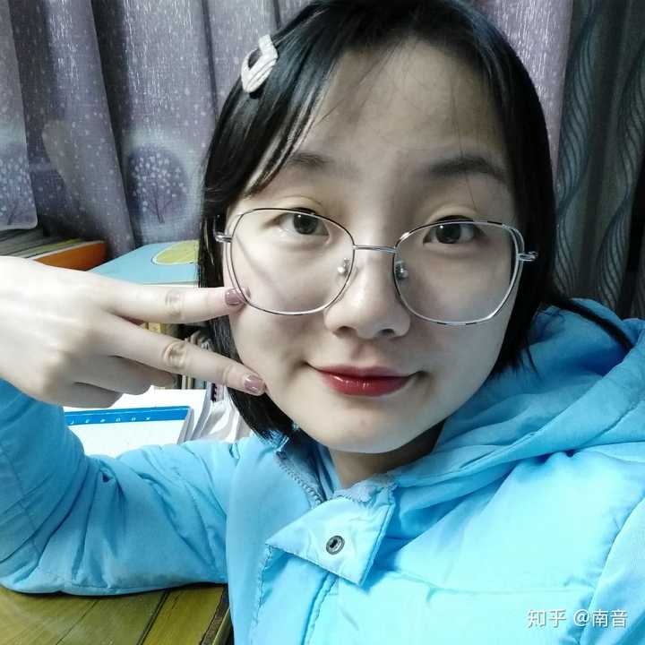 头发软的女生适合剪短发么?