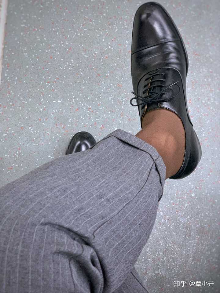 男生第一次穿过膝袜出门会不会害羞?