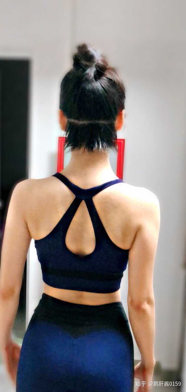 想知道剃了下面一部分头发的女生,新发长出来了是什么样子的?