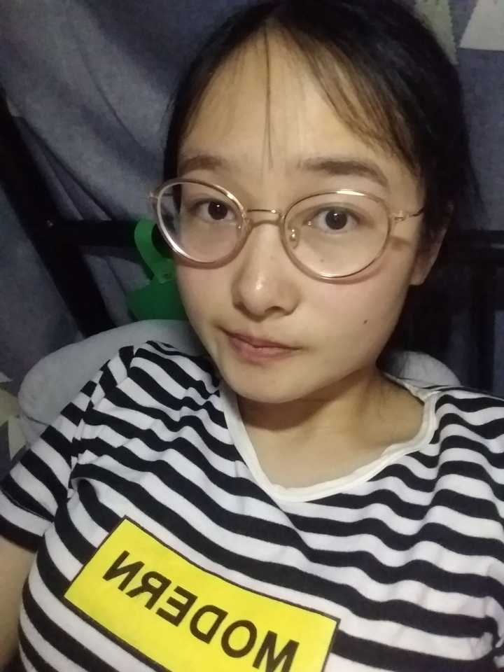 身高或样貌显年幼的人,经历过哪些趣事?