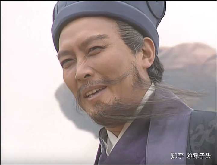 唐国强老师在《三国演义》中的一段表演,不用台词,全靠表情与肢体