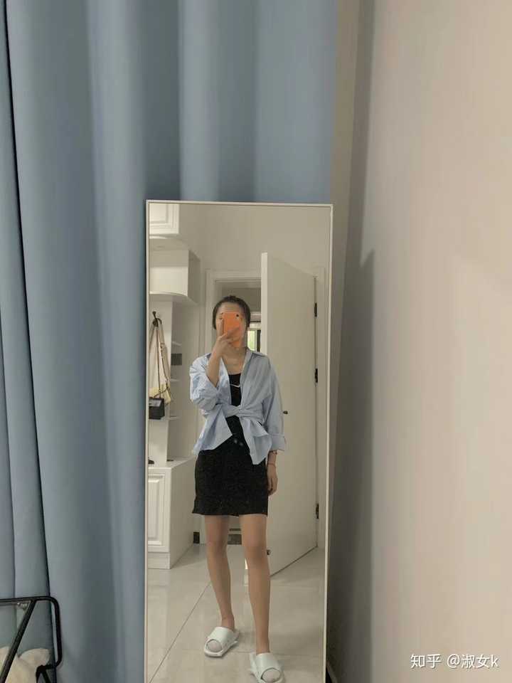 鸡皮肤为什么穿短裙(鸡皮肤为什么穿短裙会痒)