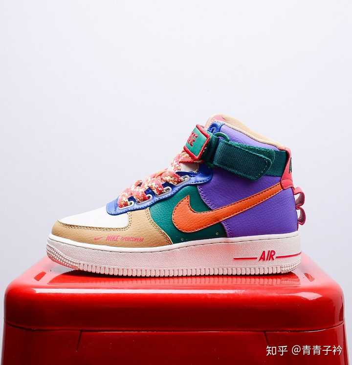 你觉得af1哪个配色最好看?