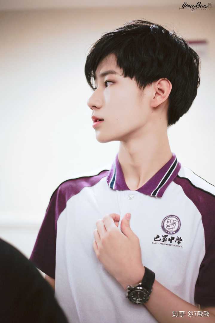 想问一下各位真知棒是怎么喜欢上张真源 知乎