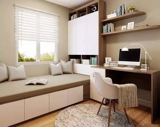 假如主卧有个小飘窗,那就打造一个小小读书角吧,墙边的书架可以摆满