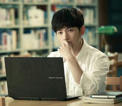 微微一笑很倾城杨洋视频片段 510e0f4326fe6b68accce52825667aa9_1440w.jpg?source=172ae18b