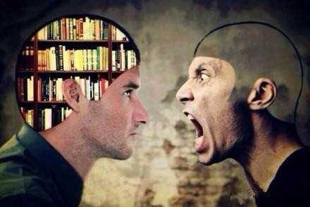 内心其实更自私更愤怒但举止表情却不由自主地有礼节和善是一种懦夫