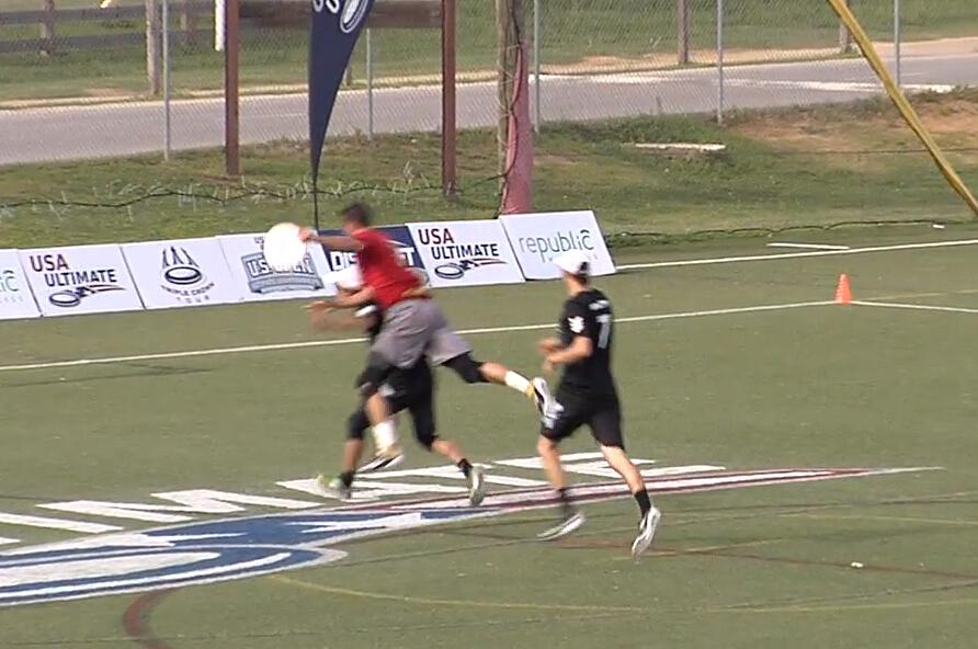 最简单的多人极限飞盘游戏怎么玩?