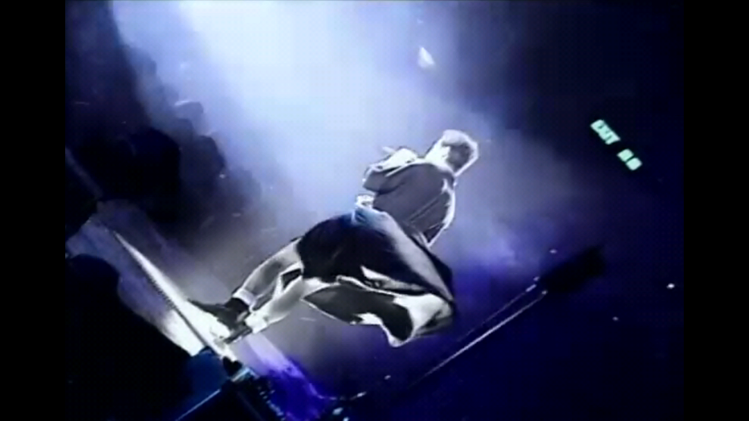 如何评价张国荣的长相? - Catherine 的回答 - 知