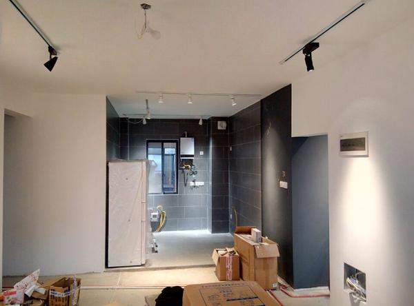 客厅适合用射灯做基础照明吗?