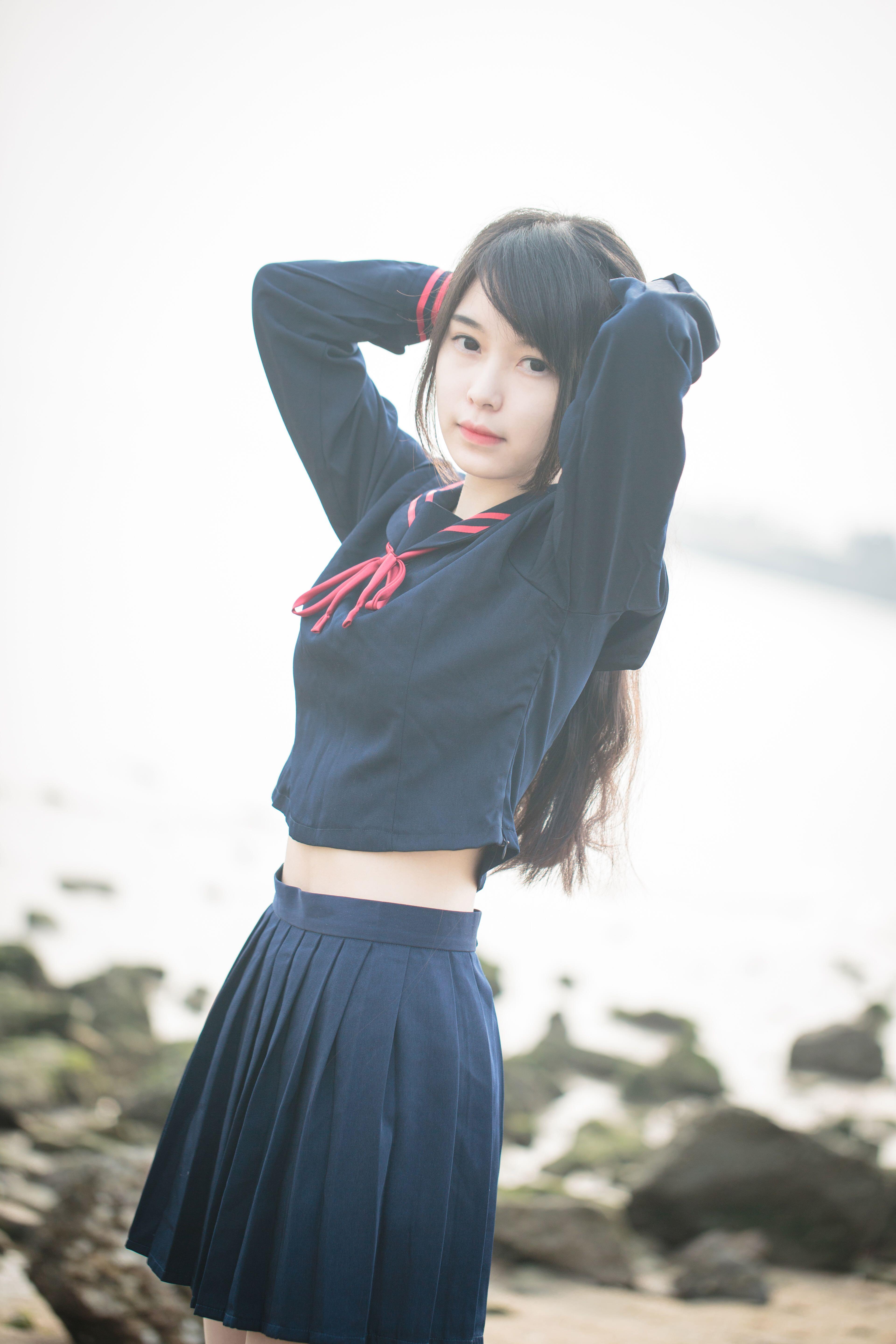 大胸穿水手服什么感受?