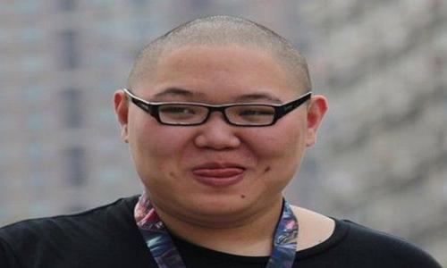 在2013全明星赛的solo赛上,pdd放出豪言"如果比赛输了就剃光头