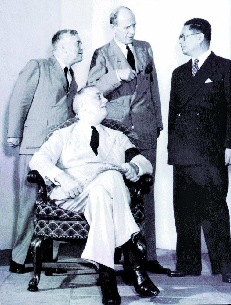 如果俄罗斯解体对中国的利弊如何?