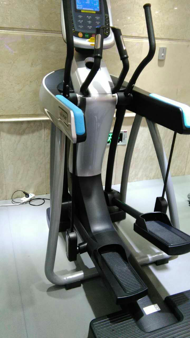 问题: 1,双膝半月板撕裂(天冷或运动后膝盖会疼)能用脚踏式跑步机吗 2