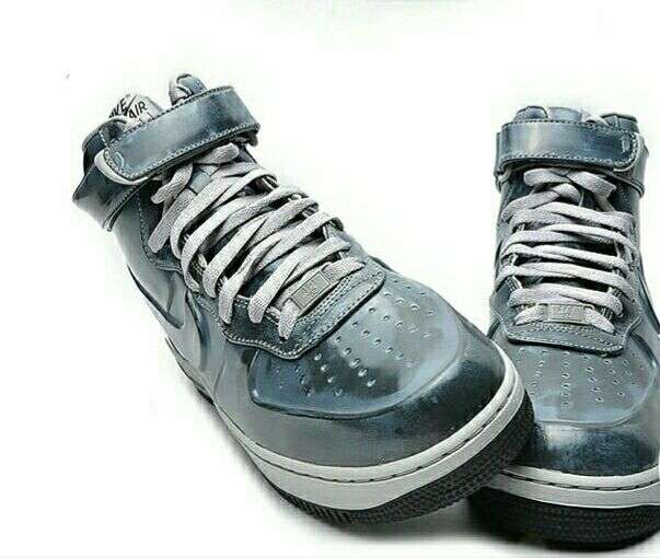 x战警天启中快银救人时穿的是耐克的什么鞋子特别帅