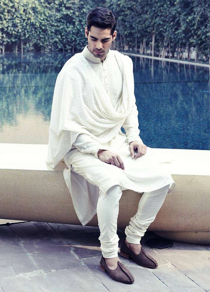 印度男性传统服饰是什么样的?