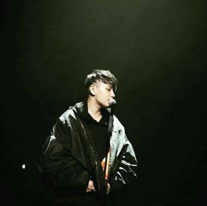 如何评价aomg艺人simond?