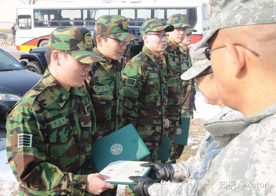 无上荣光 韩国陆军的军服配饰解析 知乎