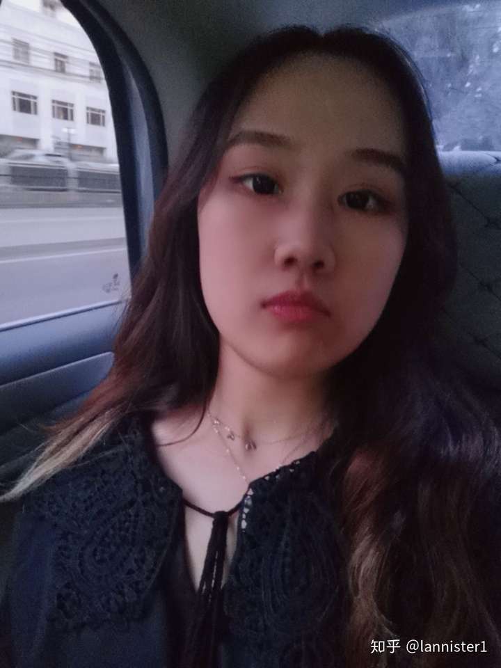 华为原相机自拍,通宵后的自己强打精神 火葬场一般的脸hhhh.