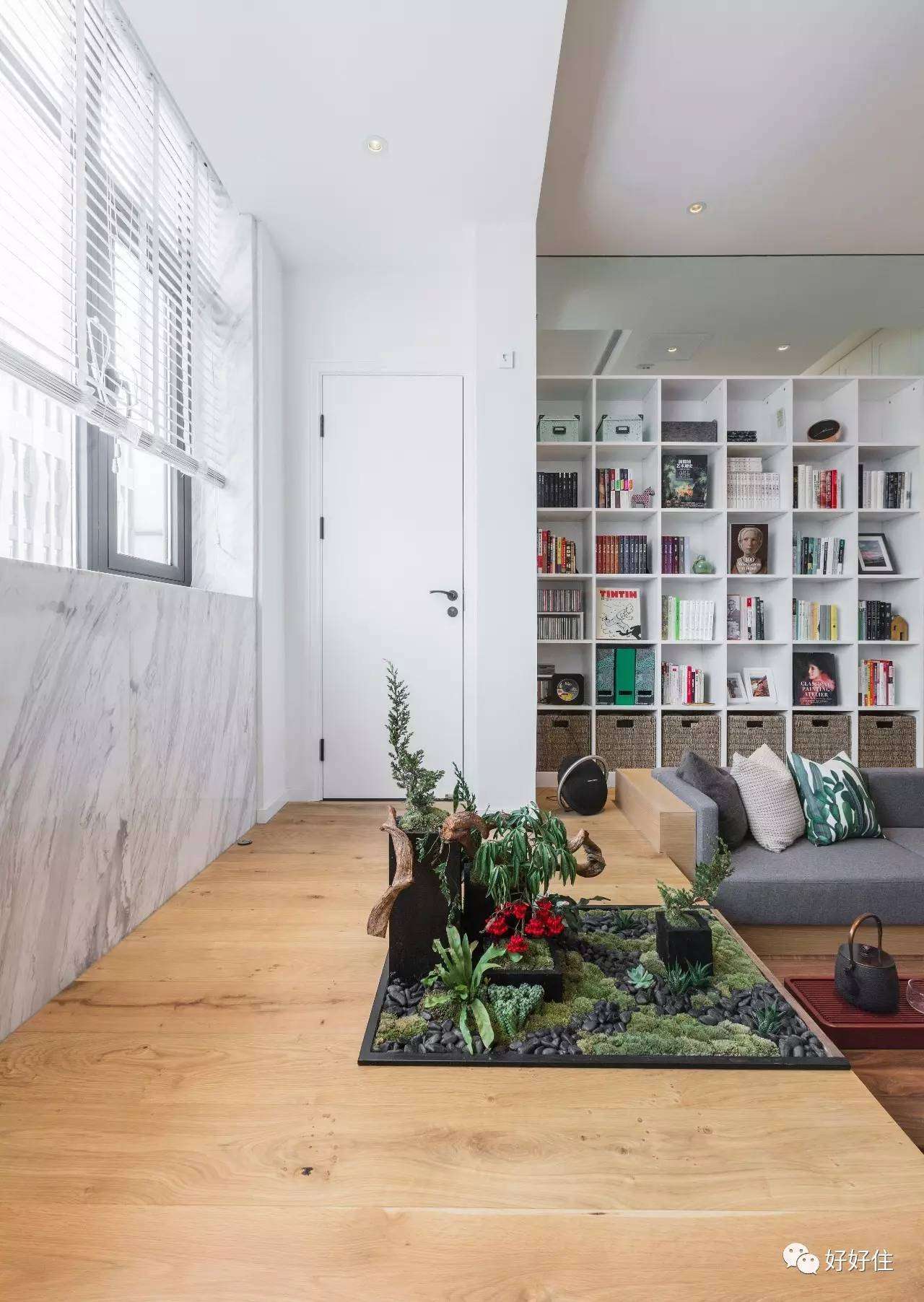 客厅抬高一点点 60平小户型竟挤出29平储物空间 知乎