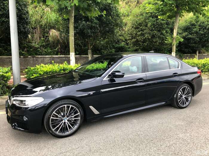 Bmw不负等待 款宝马530li 尊享型m提车用车心得感受 知乎