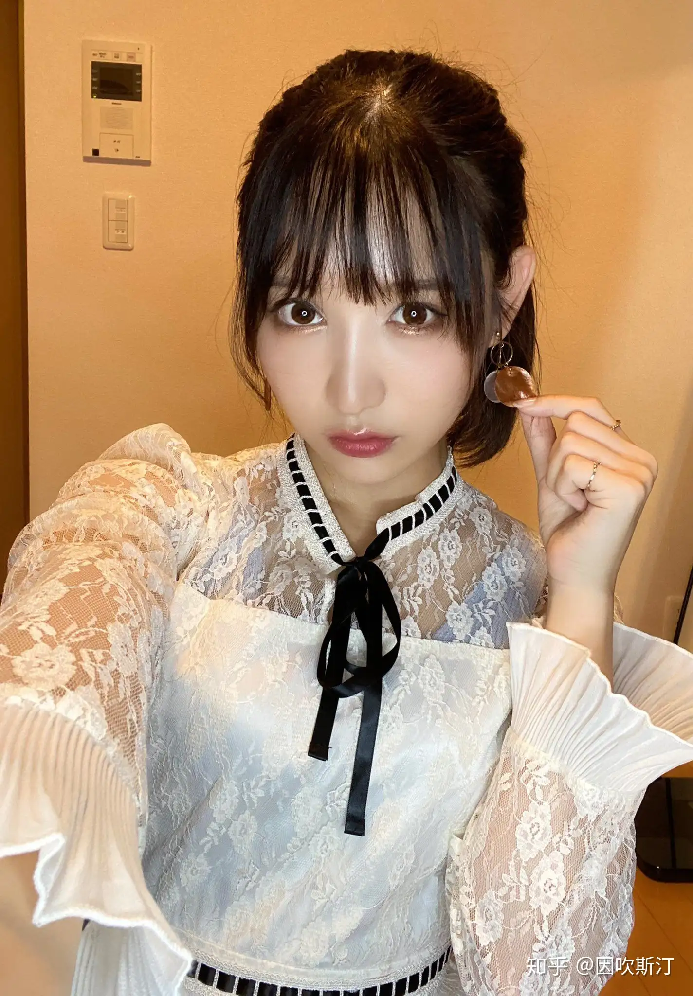 为爱而失去理智的可怜人儿—​星奈爱- 知乎
