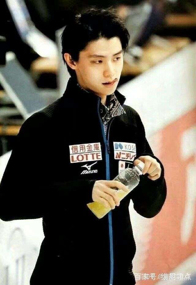 羽生結弦是一個非常努力非常勵志的運動員,從來不讓粉絲們失望 他總是