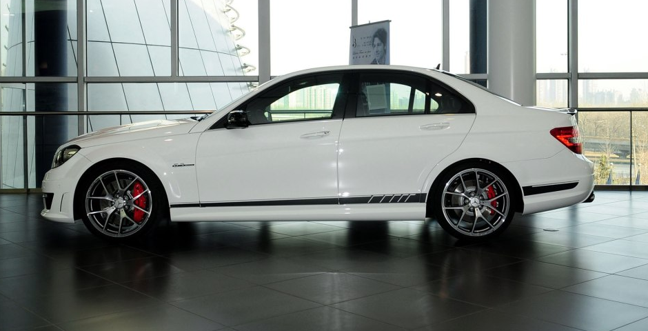 60万买amg C63 为啥说新手不建议入手 老司机方能一战 知乎