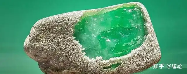 翡翠原石”一般出现在什么地方，在哪里可以捡到翡翠原石？